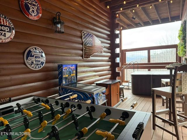1215 Ski View Drive, Gatlinburg, TN 37738