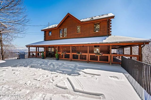 1215 Ski View Drive, Gatlinburg, TN 37738