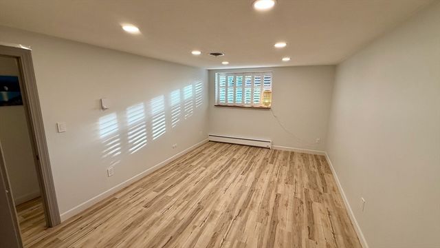 1206 Greendale Ave 201, Needham, MA 02492