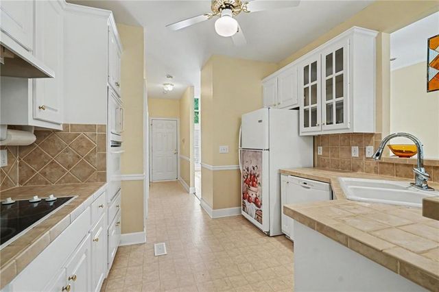 250 River Cove Ridge, Social Circle, GA 30025