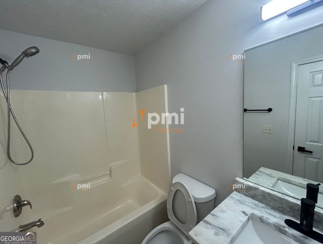 304 Klinetop Drive, Mcdonough, GA 30253