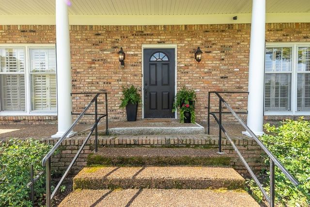 6629 MASSEY LN, Memphis, TN 38120