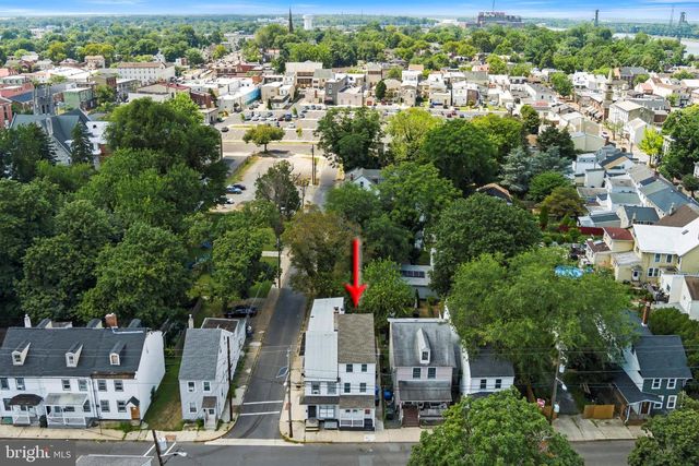 310 YORK, Burlington, NJ 08016