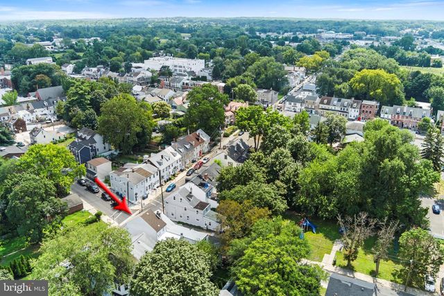 310 YORK, Burlington, NJ 08016