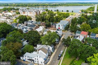 310 YORK, Burlington, NJ 08016