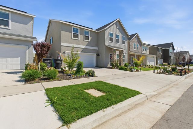 1773 N Sophia Street, Hanford, CA 93230