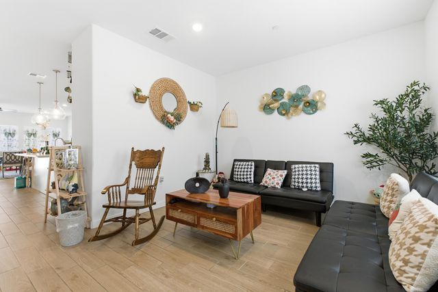 1773 N Sophia Street, Hanford, CA 93230