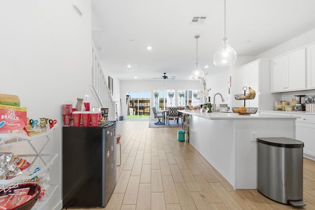 1773 N Sophia Street, Hanford, CA 93230