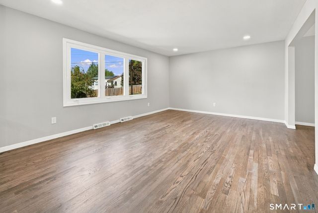 180 Country Hill Drive, West Haven, CT 06516