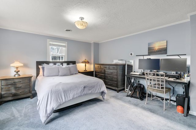 24 Avenue C, Plymouth, MA 02360
