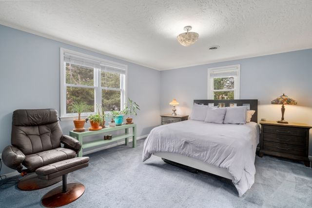 24 Avenue C, Plymouth, MA 02360