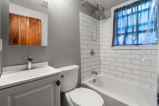 24 Avenue C, Plymouth, MA 02360