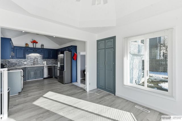 16123 Parker Street, Omaha, NE 68118