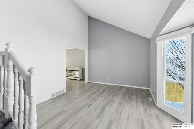 16123 Parker Street, Omaha, NE 68118