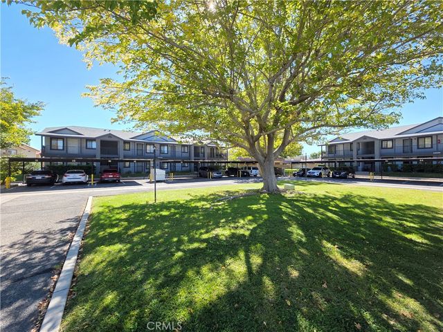44036 25th W, Lancaster, CA 93536