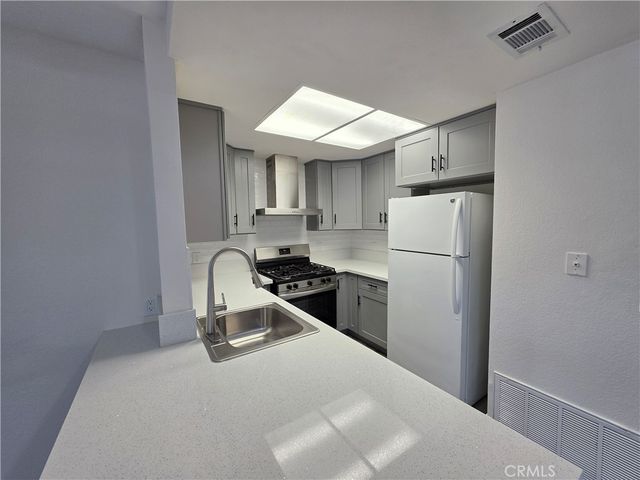 44036 25th W, Lancaster, CA 93536