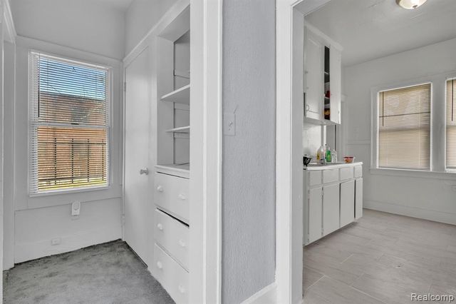 3945 Lenox Street, Detroit, MI 48215