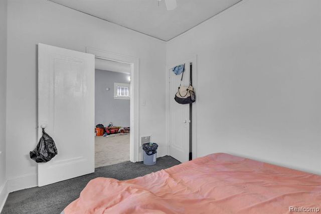 3945 Lenox Street, Detroit, MI 48215