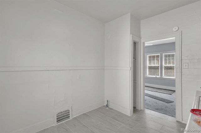 3945 Lenox Street, Detroit, MI 48215