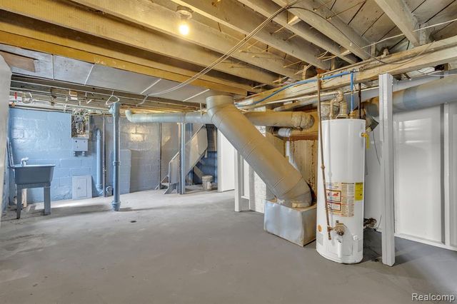 3945 Lenox Street, Detroit, MI 48215