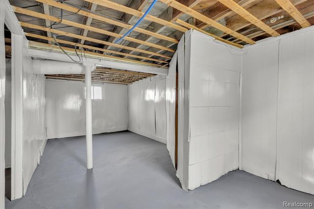 3945 Lenox Street, Detroit, MI 48215