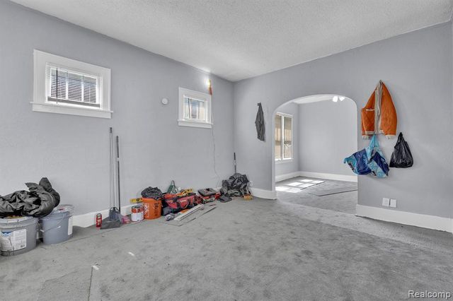 3945 Lenox Street, Detroit, MI 48215