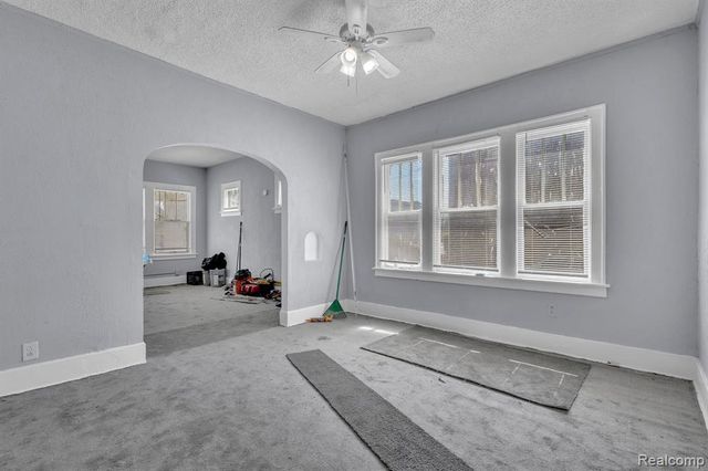 3945 Lenox Street, Detroit, MI 48215