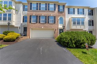 91 Kensington Dr, Ohio Twp, PA 15237