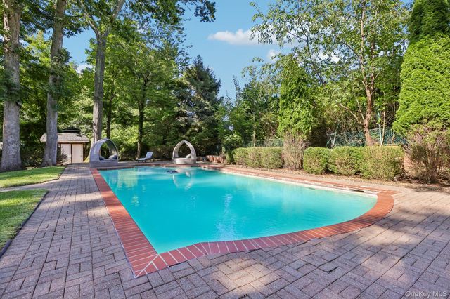 39 Woodhaven Drive, New City, NY 10956