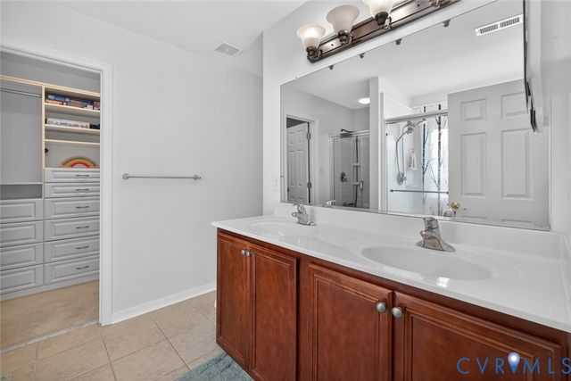 1027 Parkland Pl, Glen Allen, VA 23059