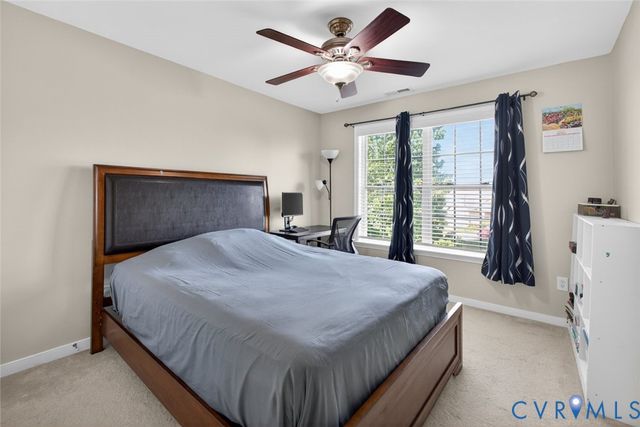 1027 Parkland Pl, Glen Allen, VA 23059