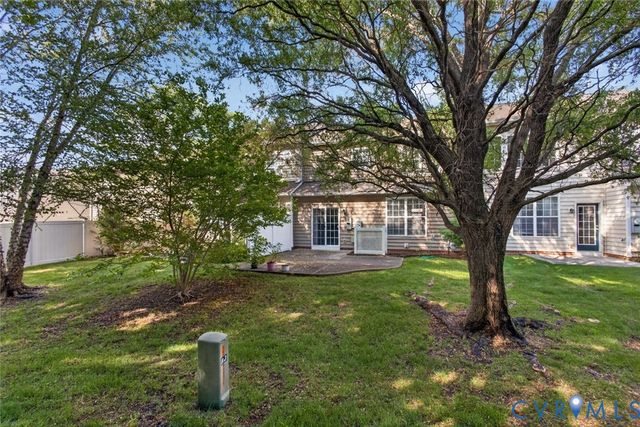 1027 Parkland Pl, Glen Allen, VA 23059