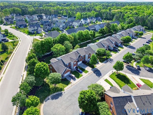 1027 Parkland Pl, Glen Allen, VA 23059