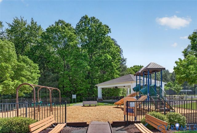 1027 Parkland Pl, Glen Allen, VA 23059