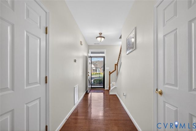 1027 Parkland Pl, Glen Allen, VA 23059