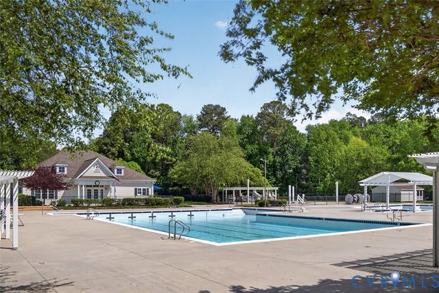 1027 Parkland Pl, Glen Allen, VA 23059