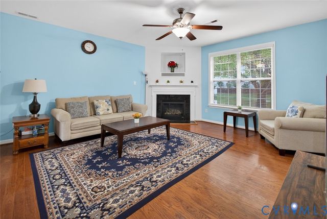1027 Parkland Pl, Glen Allen, VA 23059