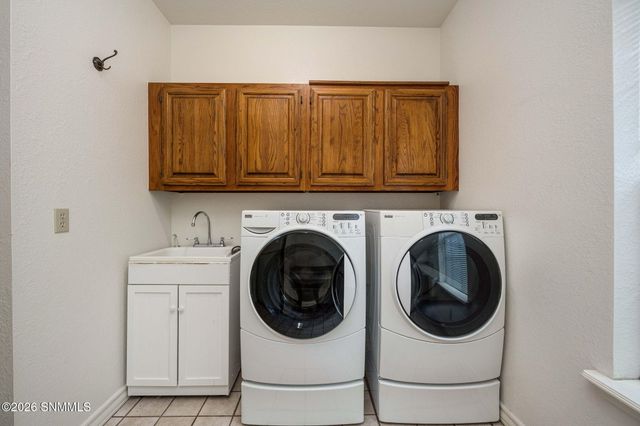 674 Cielo Bonito Court, Las Cruces, NM 88005