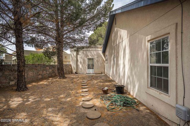 674 Cielo Bonito Court, Las Cruces, NM 88005