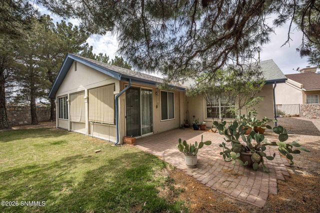 674 Cielo Bonito Court, Las Cruces, NM 88005