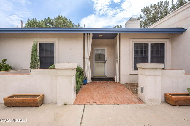 674 Cielo Bonito Court, Las Cruces, NM 88005