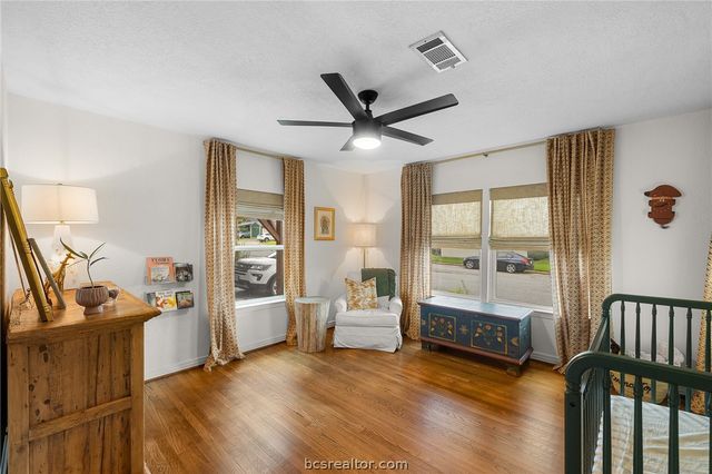 114 East O'Bryant Street, Bellville, TX 77418