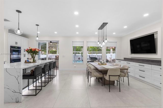 14212 NW 23rd St, Pembroke Pines, FL 33028