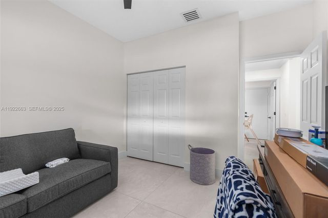 14212 NW 23rd St, Pembroke Pines, FL 33028