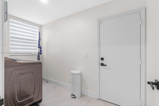 14212 NW 23rd St, Pembroke Pines, FL 33028