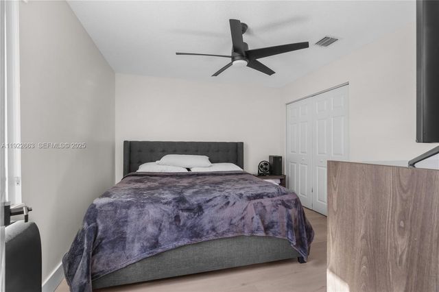 14212 NW 23rd St, Pembroke Pines, FL 33028