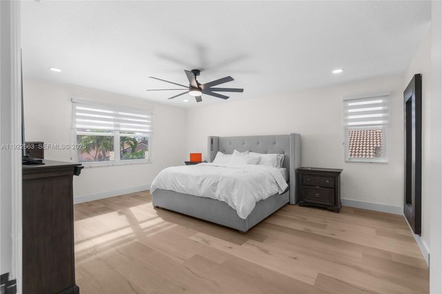 14212 NW 23rd St, Pembroke Pines, FL 33028