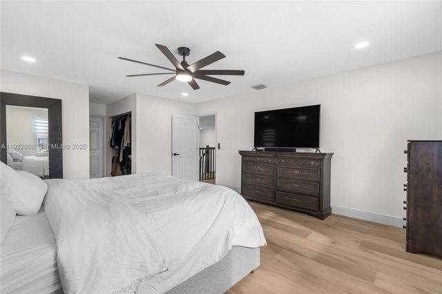 14212 NW 23rd St, Pembroke Pines, FL 33028