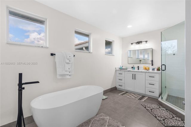 14212 NW 23rd St, Pembroke Pines, FL 33028