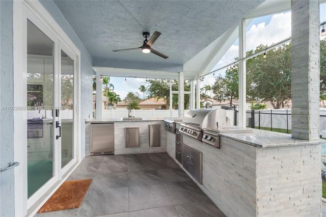 14212 NW 23rd St, Pembroke Pines, FL 33028